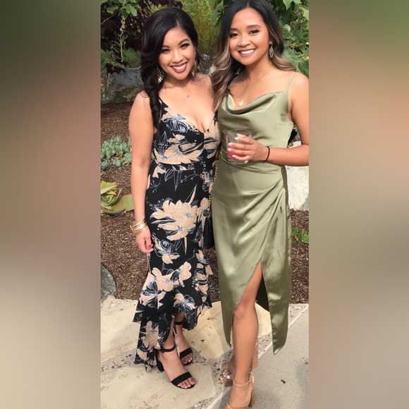 Lulu’s Dress - Picture 4 of 5